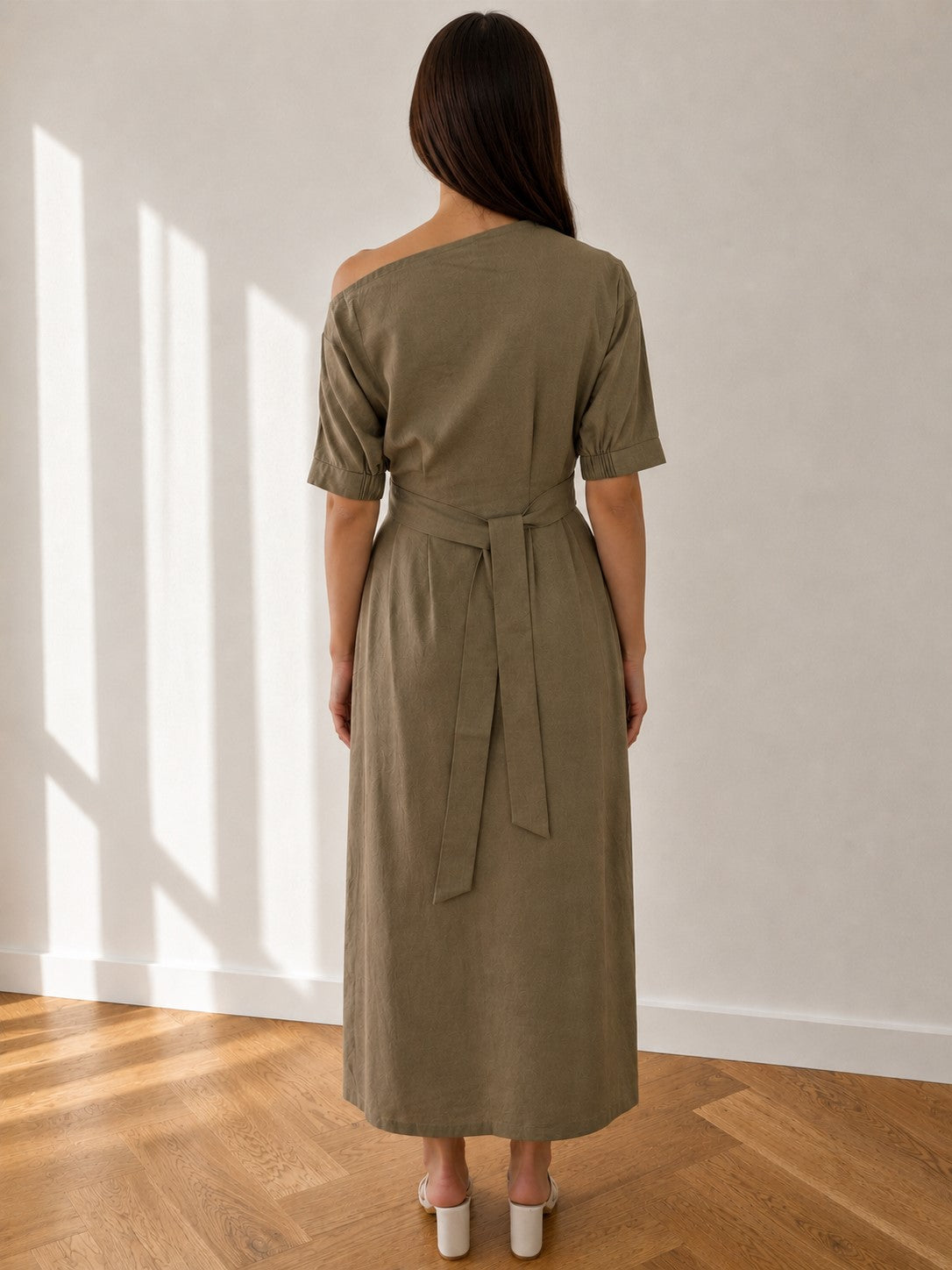 CHICA DRESS KHAKI