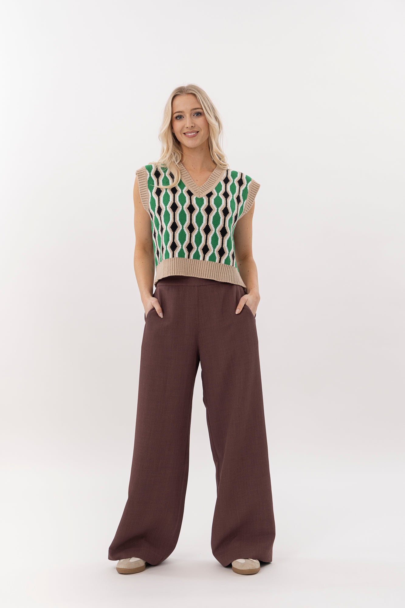 Cora Vest - urban matrix