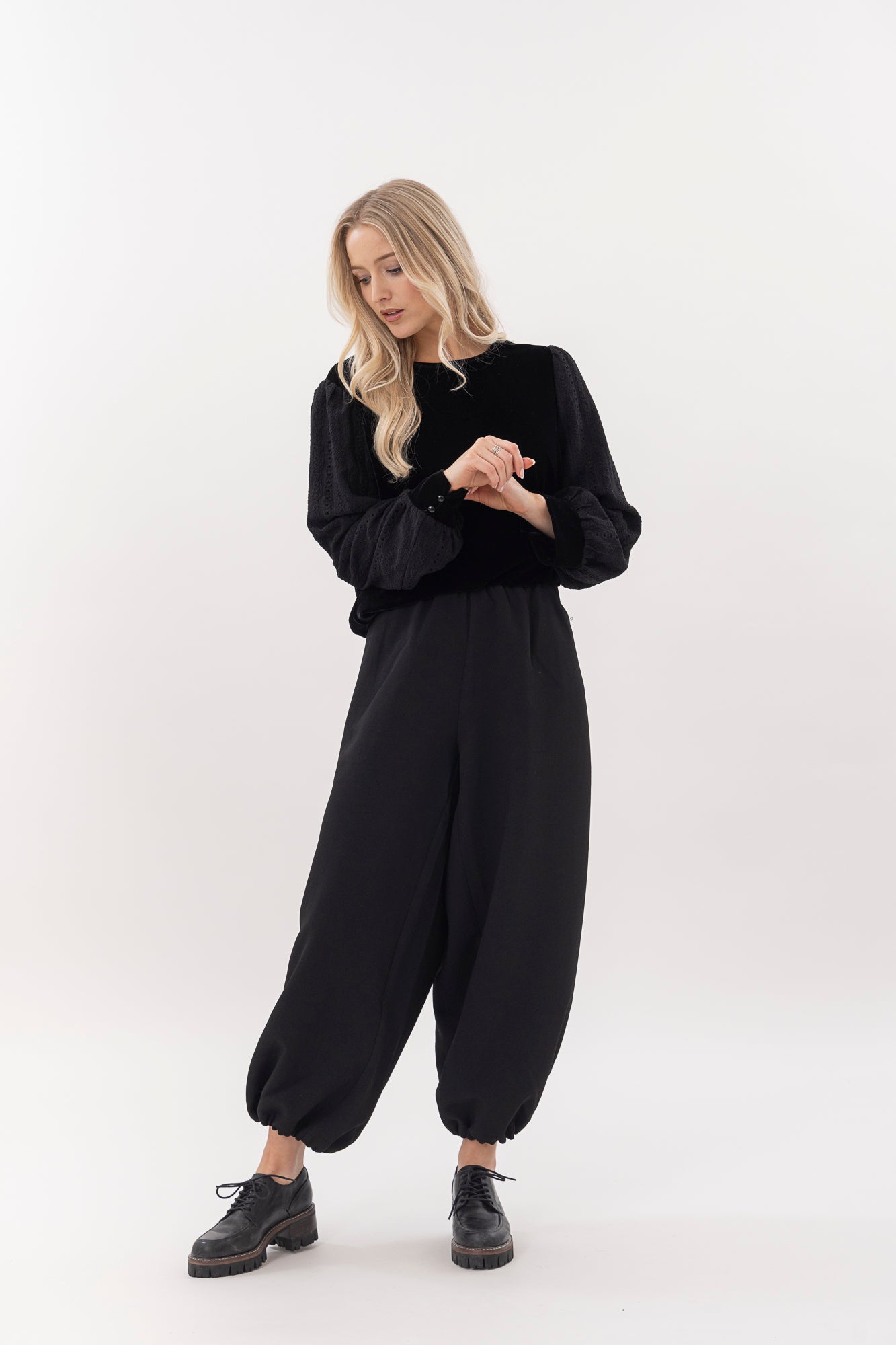 Finley Top with lace sleeves