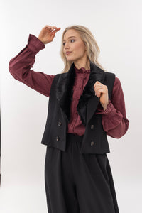 Greta jacket with removable faux fur collar