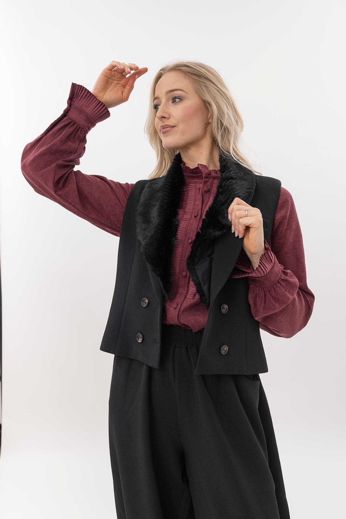Greta jacket with removable faux fur collar