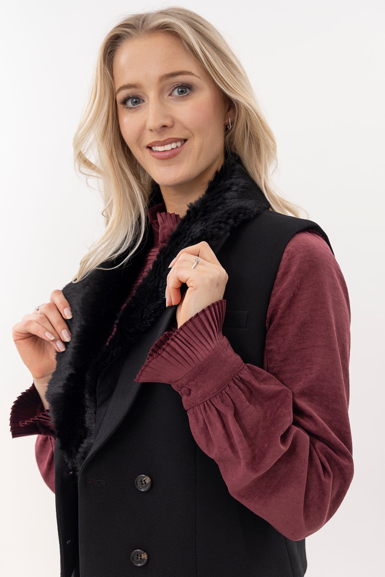 Greta jacket with removable faux fur collar