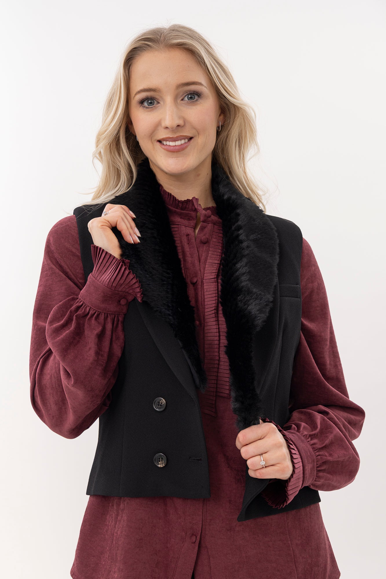 Greta jacket with removable faux fur collar
