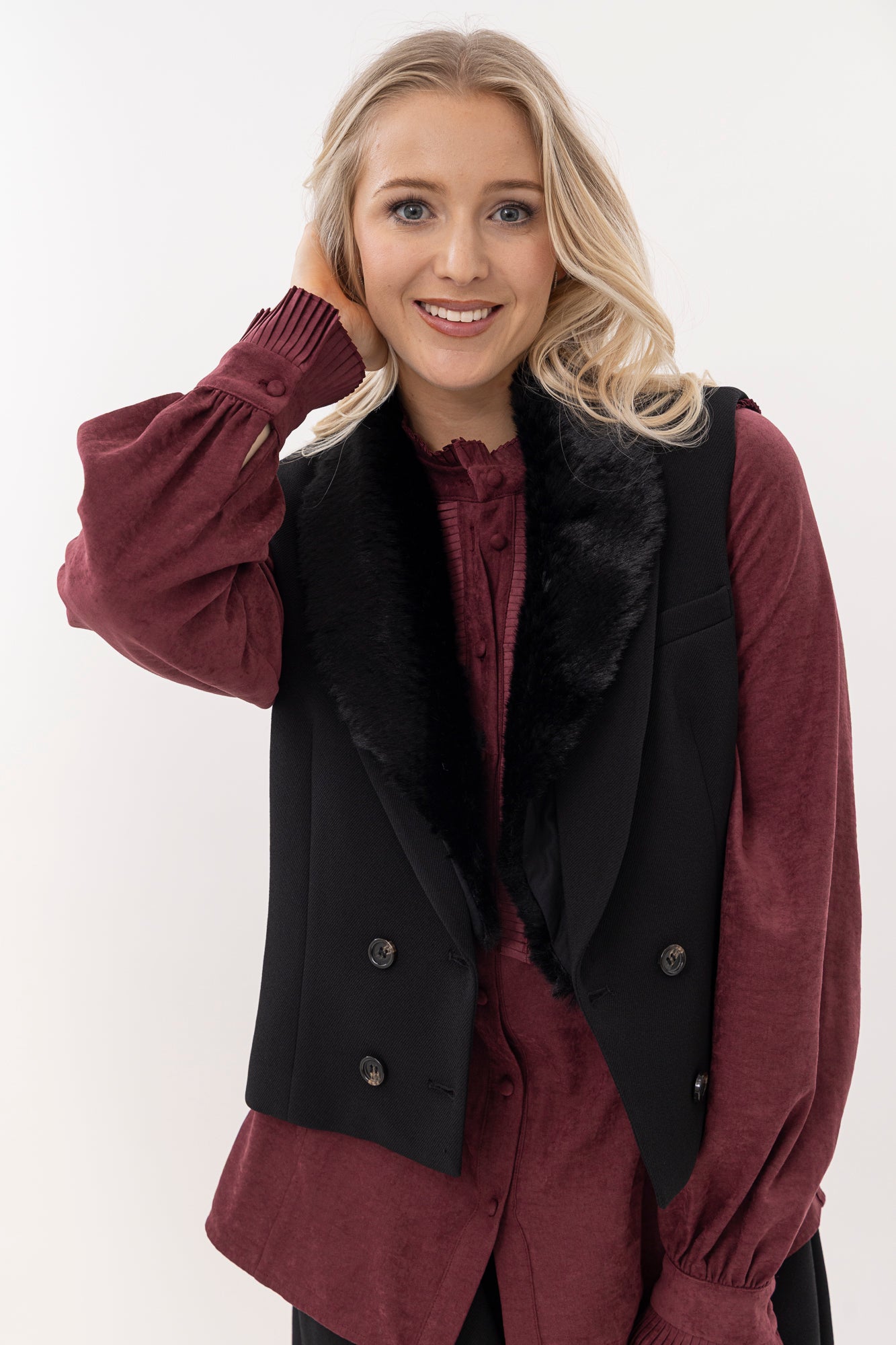 Greta jacket with removable faux fur collar