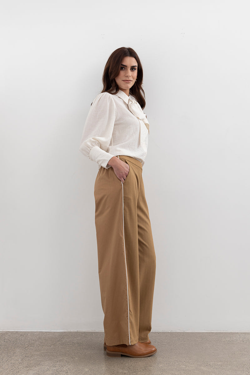 Moss  Ashley Pant