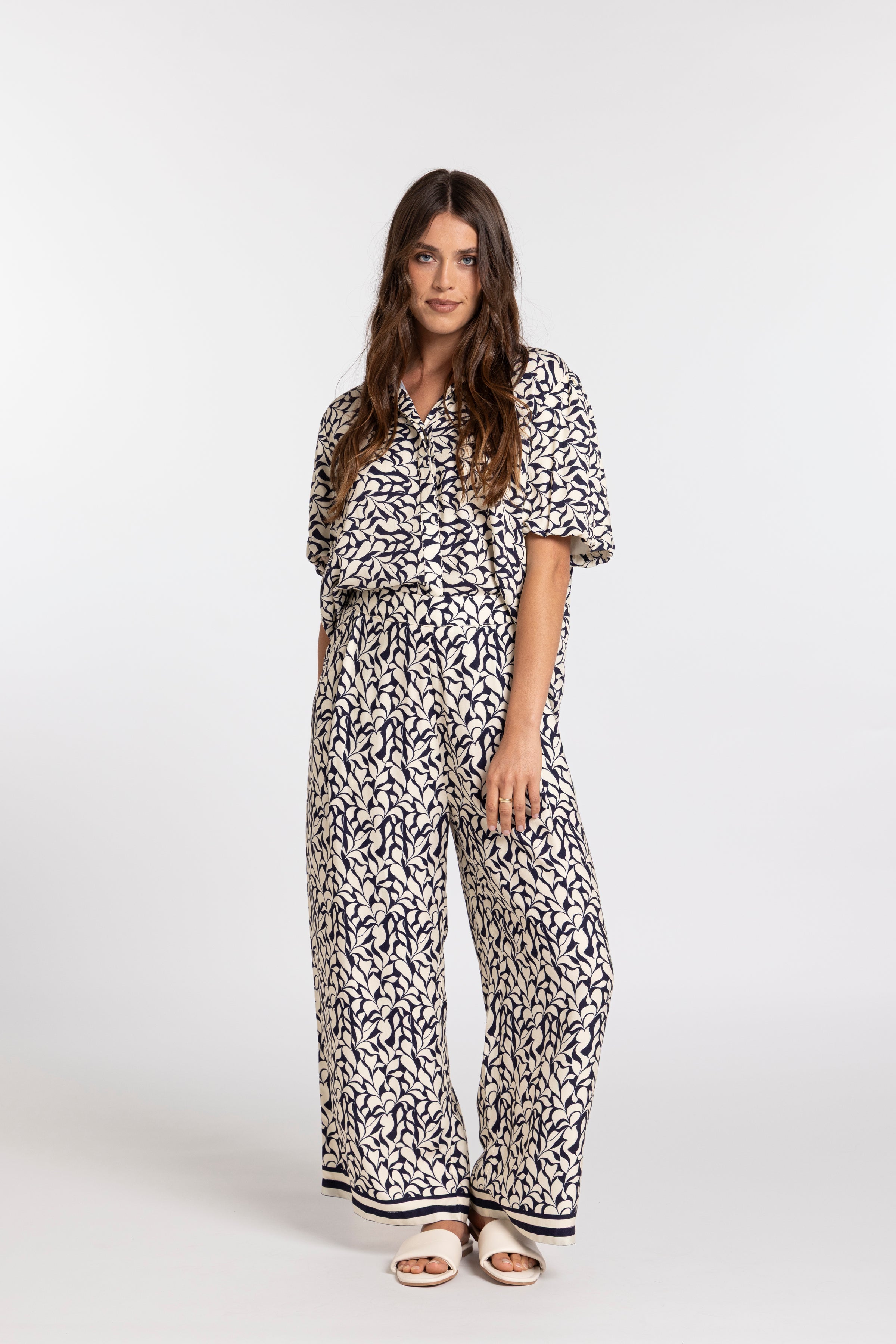 Evelyn Blouse - Riveria print